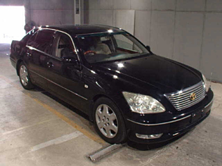 TOYOTA CELSIOR A с аукциона Японии