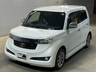 TOYOTA BB Z 煌 с аукциона Японии