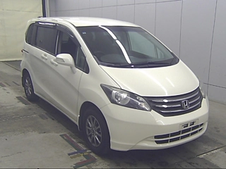 HONDA FREED G Just Selection с аукциона Японии