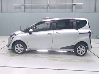 TOYOTA SIENTA G 4WD с аукциона Японии