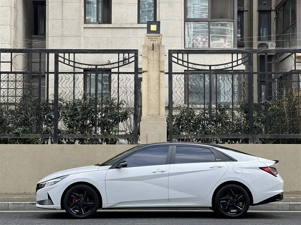 Фото Hyundai Elantra из Китая 2022г (лот №53787590)