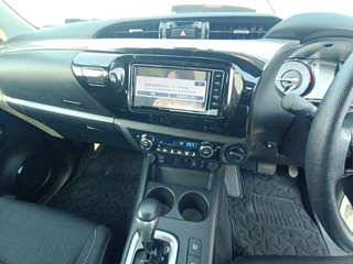 TOYOTA HILUX Z 4WD с аукциона Японии