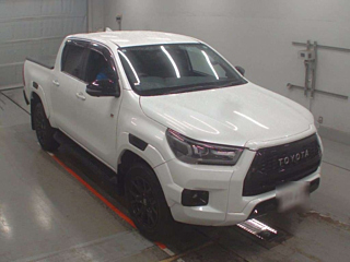 TOYOTA HILUX Z GR Sports 4WD с аукциона Японии