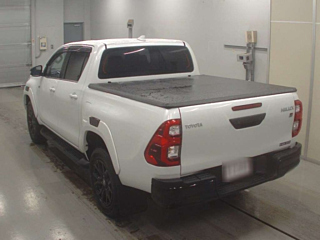 TOYOTA HILUX Z GR Sports 4WD с аукциона Японии