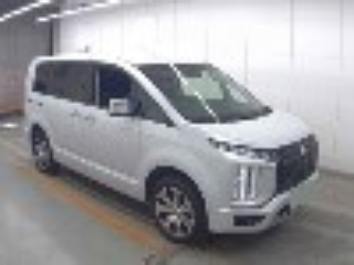MITSUBISHI DELICA P AWD 4WD с аукциона Японии