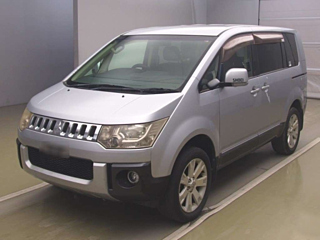 MITSUBISHI DELICA D5 G Power - Package 4WD с аукциона Японии