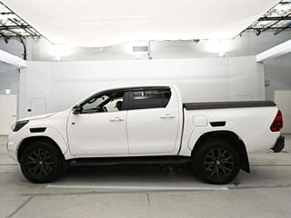 TOYOTA HILUX Z GR Sports 4WD с аукциона Японии