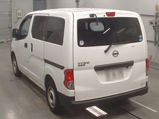 NISSAN NV200 DX с аукциона Японии