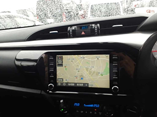 TOYOTA HILUX Z GR Sports 4WD с аукциона Японии