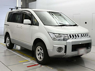 MITSUBISHI DELICA D5 D Power - Package 4WD с аукциона Японии
