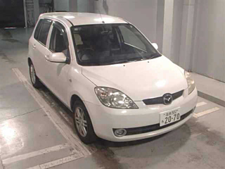 MAZDA DEMIO Style C с аукциона Японии