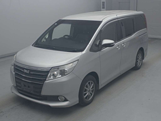 TOYOTA NOAH X с аукциона Японии