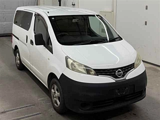 NISSAN NV200 DX с аукциона Японии