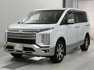 MITSUBISHI DELICA D5 P 4WD с аукциона Японии
