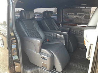 TOYOTA GRANACE Premium с аукциона Японии