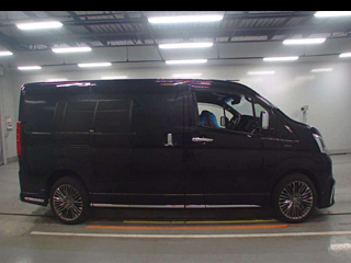 TOYOTA GRANACE Premium с аукциона Японии