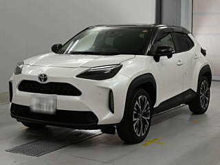 TOYOTA YARIS CROSS Z с аукциона Японии