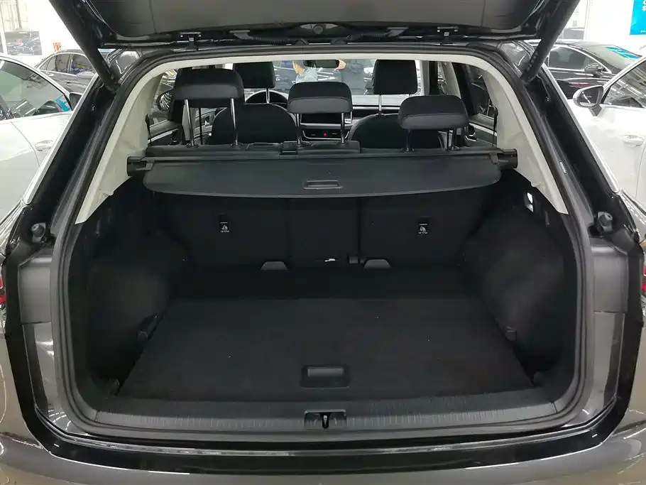Фото Volkswagen Tayron из Китая 2023г (лот №55200456)