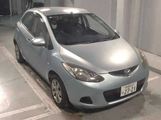 MAZDA DEMIO 13C Smart Edition с аукциона Японии