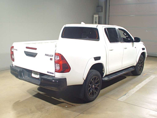 TOYOTA HILUX Z GR Sports 4WD с аукциона Японии