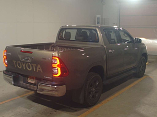 TOYOTA HILUX Z 4WD с аукциона Японии