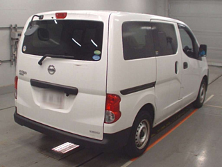 NISSAN NV200 DX с аукциона Японии