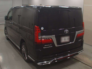 TOYOTA GRANACE Premium с аукциона Японии