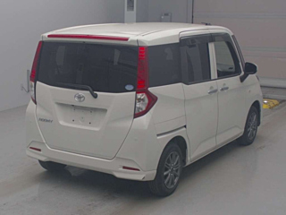 TOYOTA ROOMY X с аукциона Японии