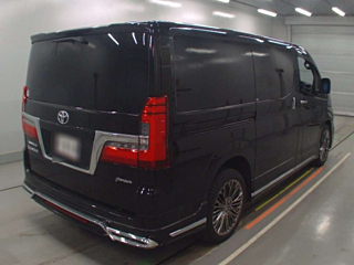 TOYOTA GRANACE Premium с аукциона Японии