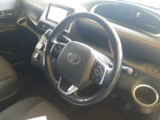 TOYOTA SIENTA G 4WD с аукциона Японии