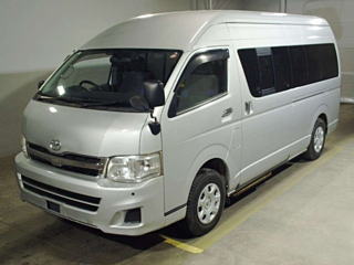 TOYOTA REGIUS ACE COMMUTER Wheelchair 4WD с аукциона Японии
