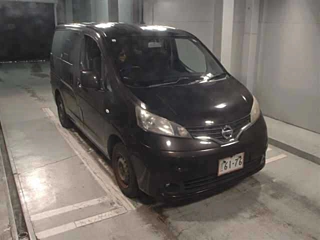 NISSAN NV200 16X-2R с аукциона Японии