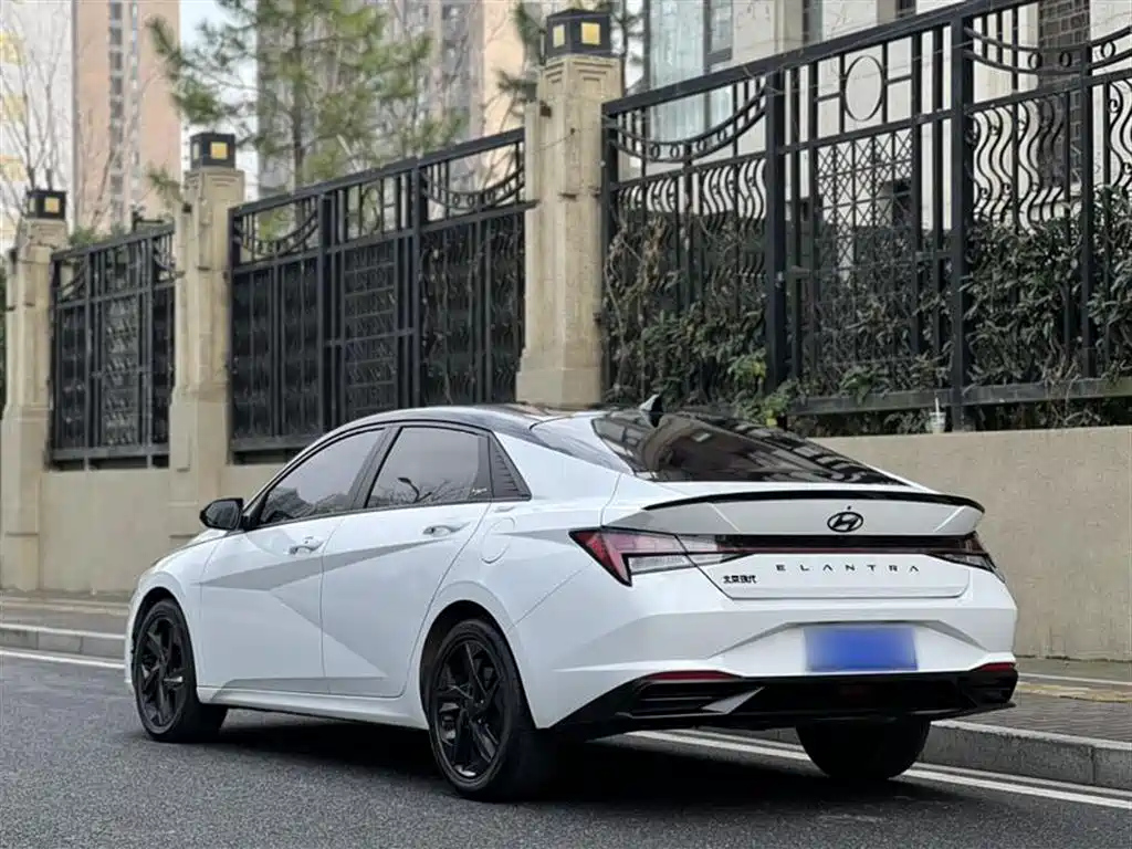 Фото Hyundai Elantra из Китая 2022г (лот №53787590)