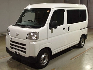 TOYOTA PIXIS VAN Deluxe с аукциона Японии