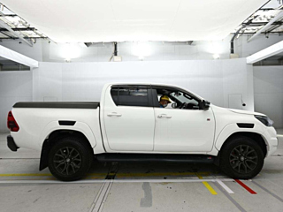 TOYOTA HILUX Z GR Sports 4WD с аукциона Японии