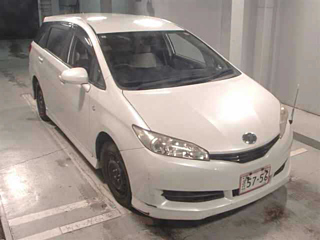 TOYOTA WISH 1.8X с аукциона Японии
