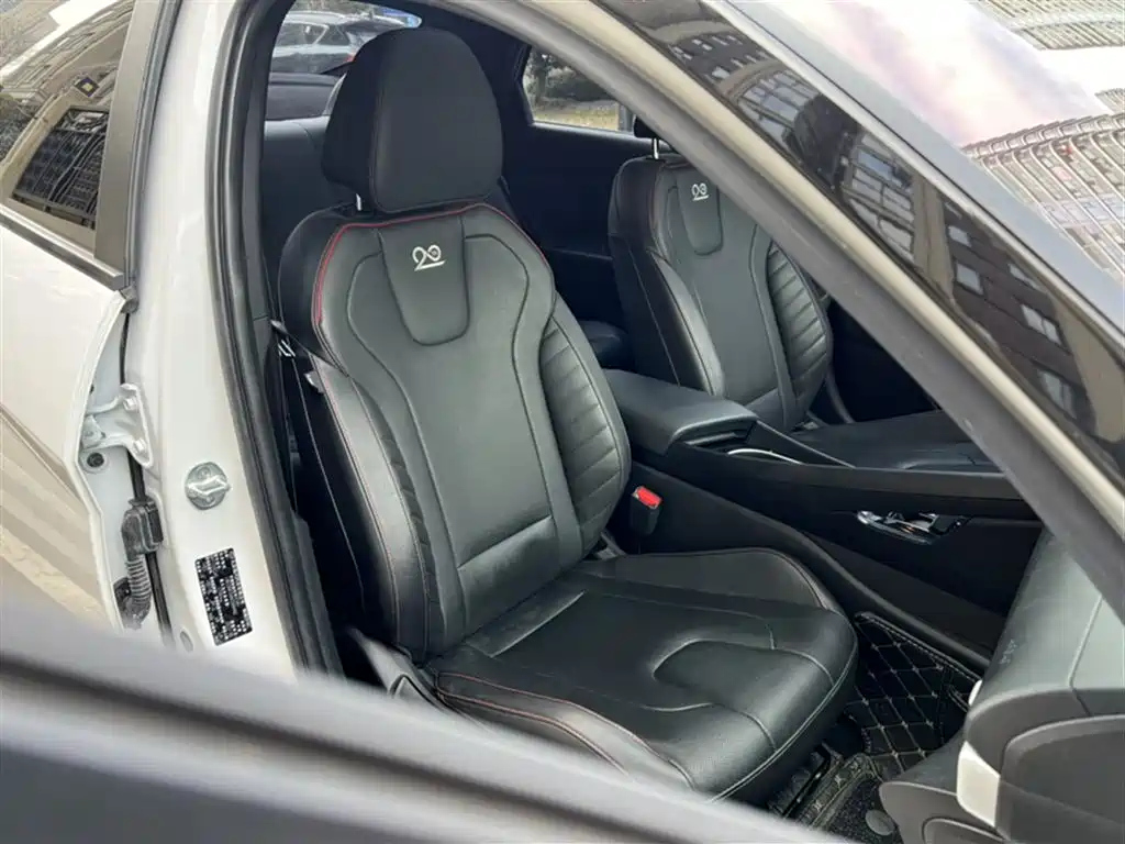 Фото Hyundai Elantra из Китая 2022г (лот №53787590)