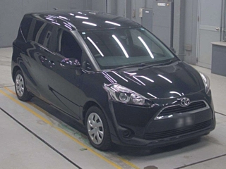 TOYOTA SIENTA X с аукциона Японии