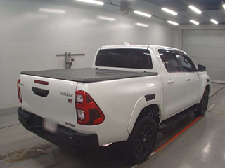 TOYOTA HILUX Z GR Sports 4WD с аукциона Японии