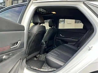 Фото Hyundai Elantra из Китая 2022г (лот №53787590)
