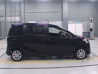 TOYOTA SIENTA X с аукциона Японии