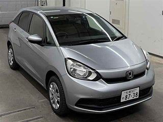 HONDA FIT ﾍﾞ-ｼｯｸ 4WD с аукциона Японии