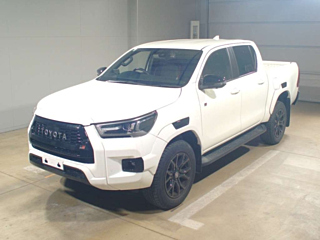 TOYOTA HILUX Z GR Sports 4WD с аукциона Японии