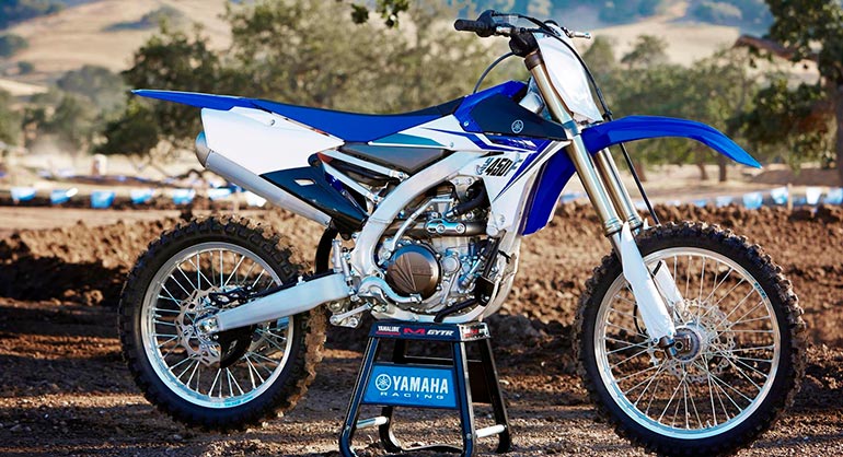 мотоцикл YZ450F компании Yamaha