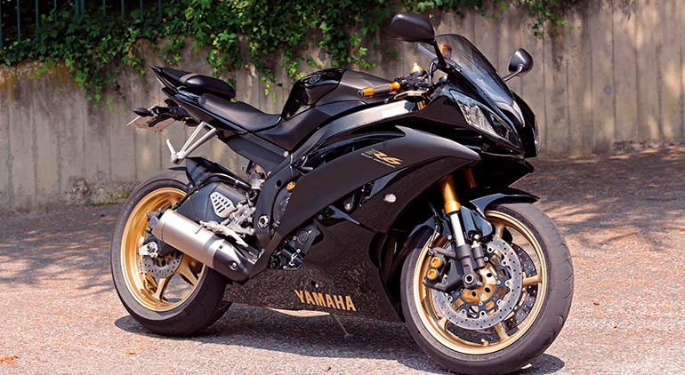 мотоцикл YZF-R6 компании Yamaha